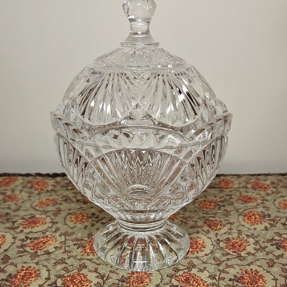 Elegant Crystal Candy Dish